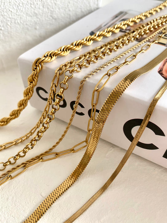 Golden Pharaoh Mile Necklace